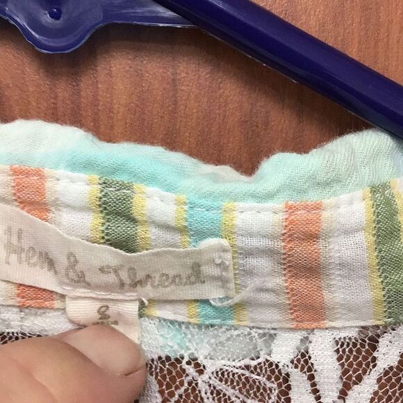 Very nice plaid and sheer lace shoulder blouse by Hem & Thread Size 8 - Picture 7 of 7